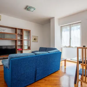 https://amazing-house-in-porta-venezia-by-easylife.italymilanhotels.net